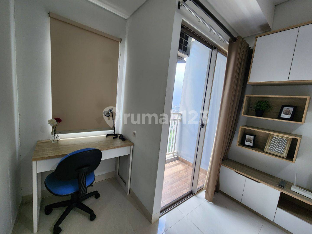 Furnished Studio Apartment with City View Balcony