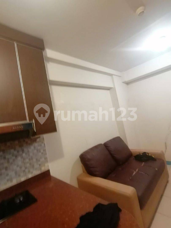 Renovated 1BR Green Bay Apartment with City View