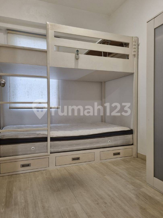 Furnished 3-Bedroom Apartment in Green Bay Pluit