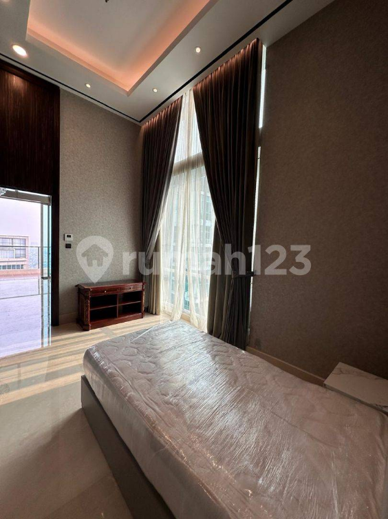Luxurious 4-Bedroom Penthouse in Kemang Village
