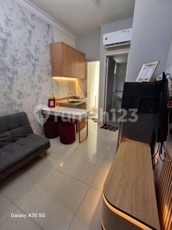 Furnished 2-Bedroom Apartment with City View