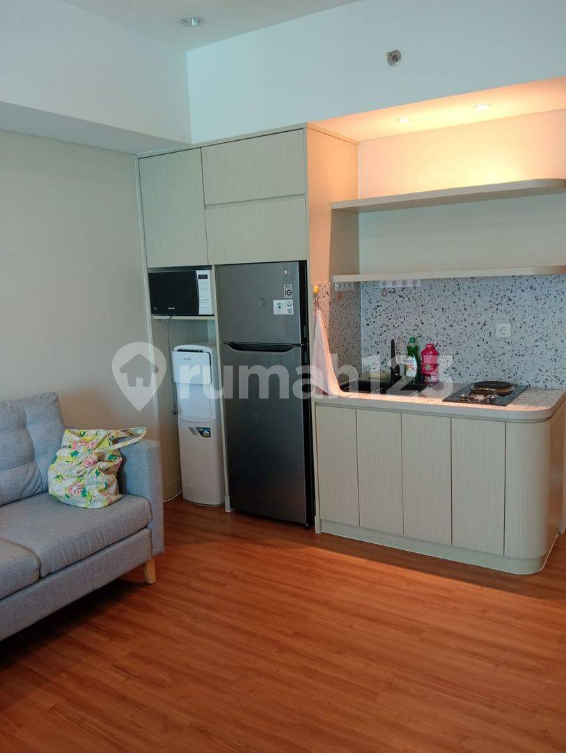 Furnished Studio Apartment with City View