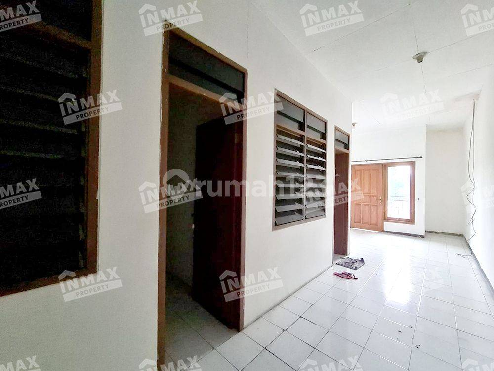 Well-maintained shophouse for business or office