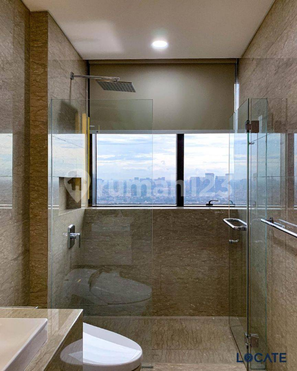 Modern Apartment with Designer Interior