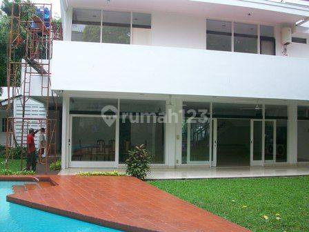Modern House with Pool Near International School