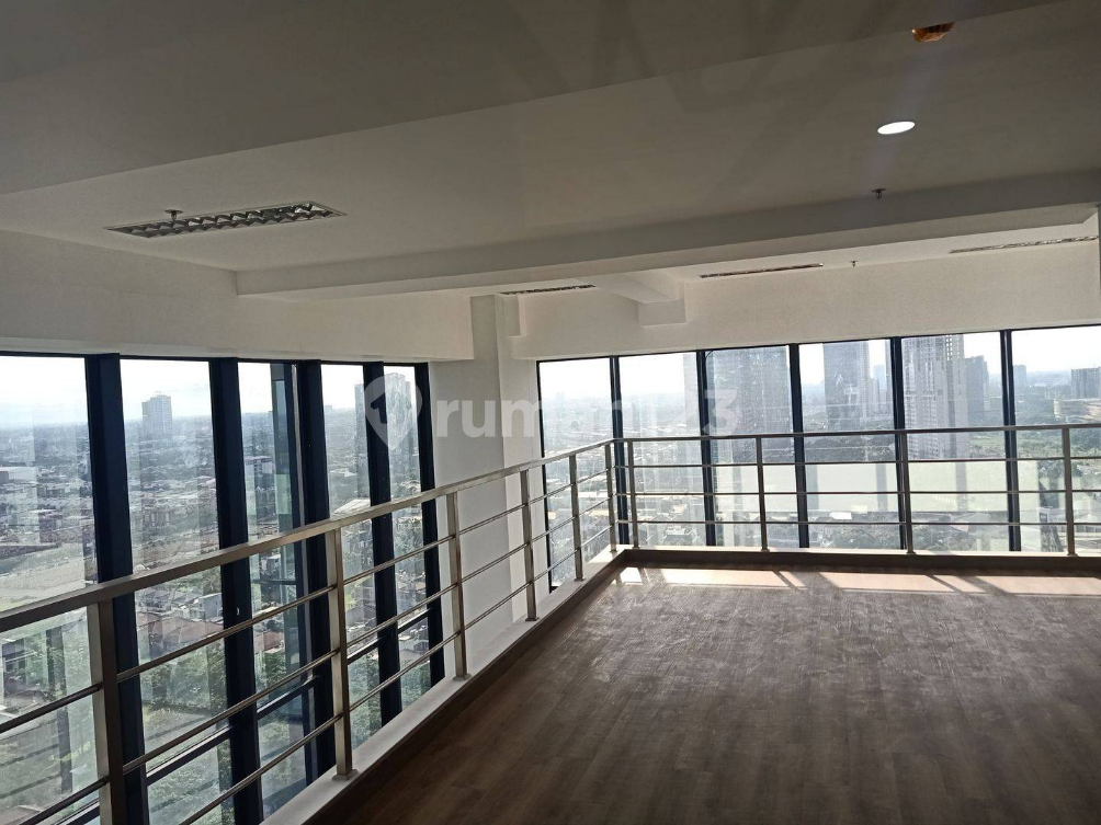 Modern SOHO Office with Panoramic City Views