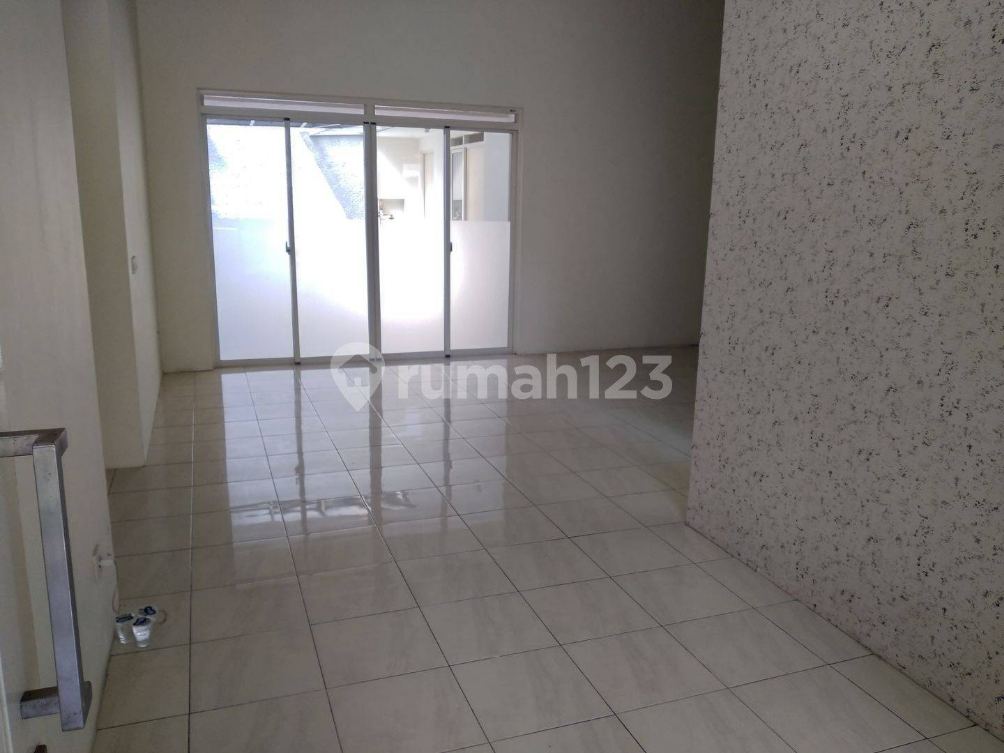 Spacious 3-Bedroom House with Garden for Rent
