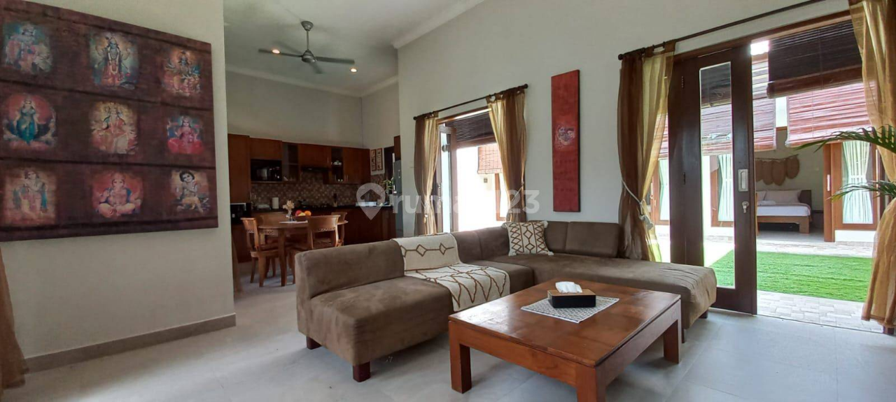 Modern Balinese Villa with Pool in Canggu