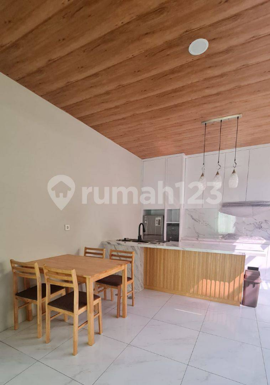 Modern Furnished 3-Bedroom House with Garden