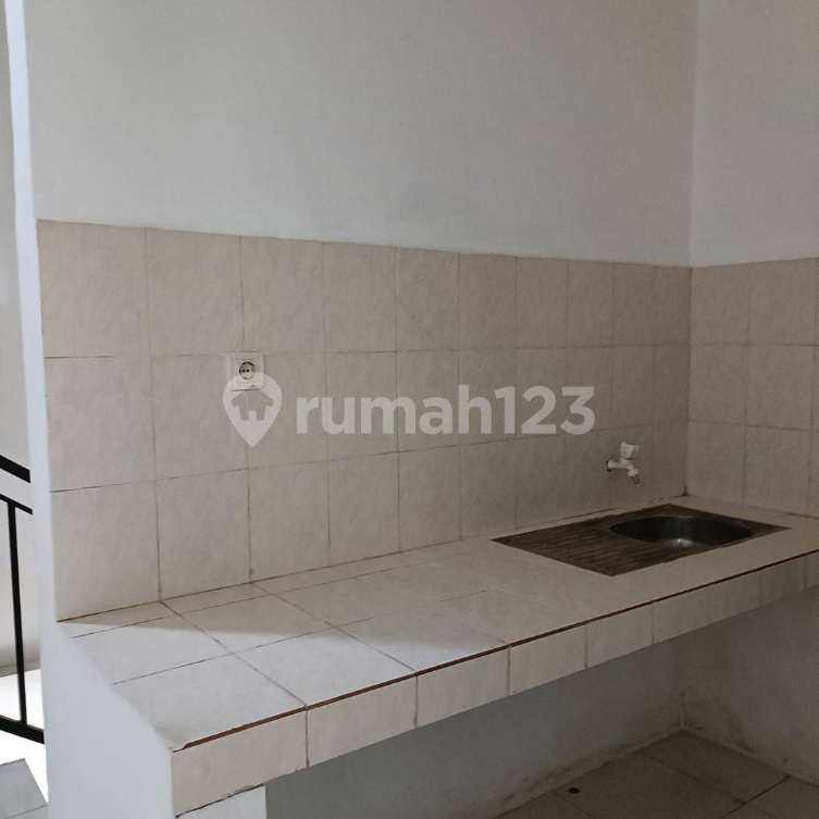 Spacious 2.5-Floor Commercial Space in Kelapa Gading