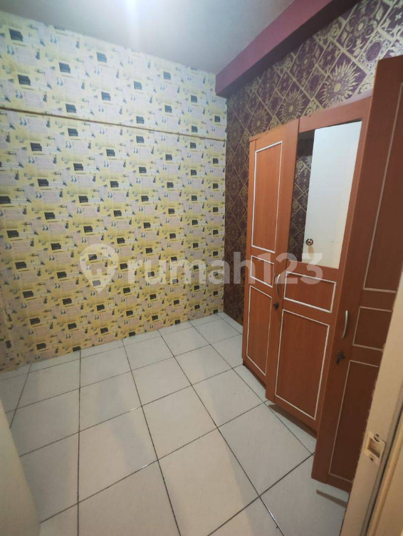 Spacious Greenbay Apartment Near Baywalk Mall