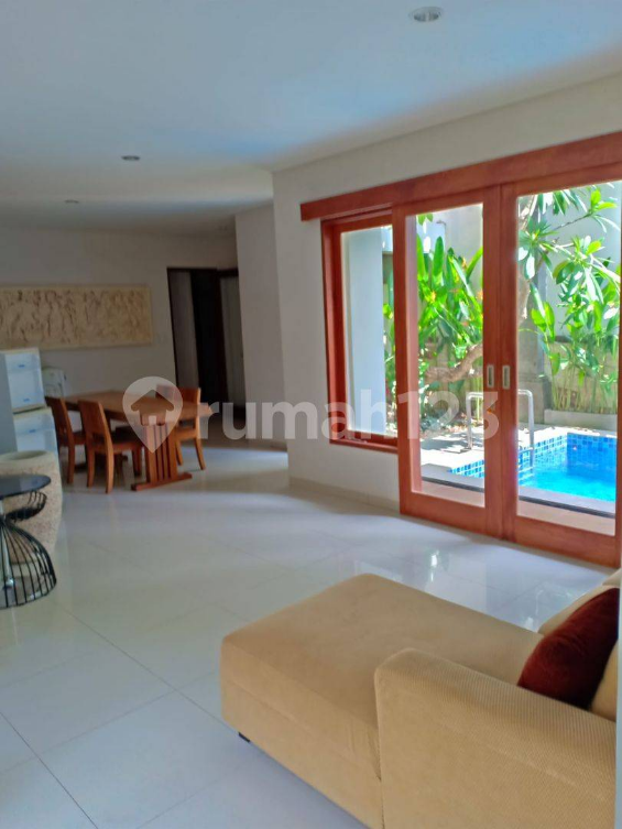 Luxury 4-Bedroom Villa with Pool in Canggu