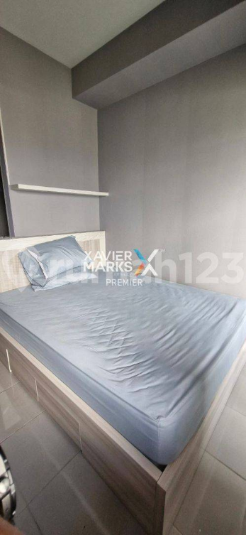 Semi-Furnished Studio Apartment with Mountain View