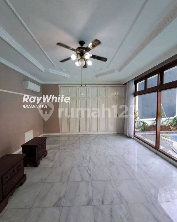 Luxurious Modern Classic Villa with Pool in Pondok Indah