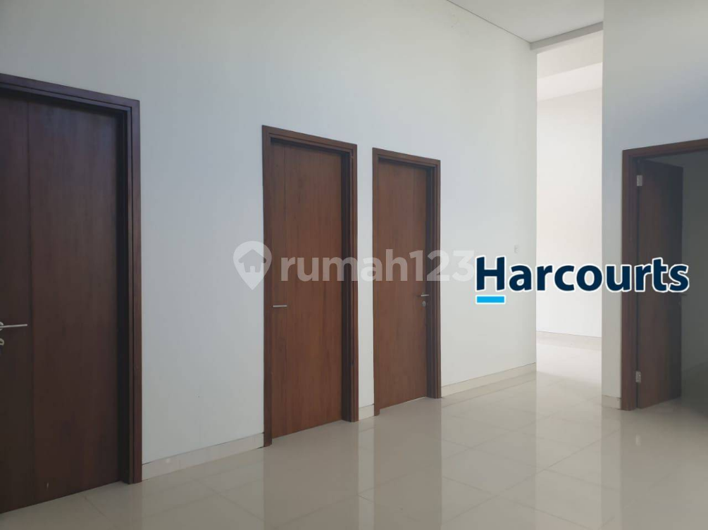 Spacious 3-Bedroom House in Elite Kartasura Complex