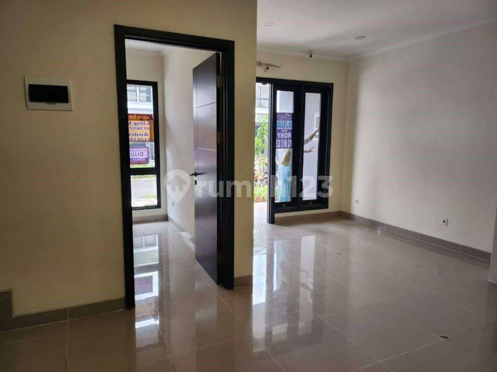 New 3-Bedroom Townhouse in Premium Symphonia Complex