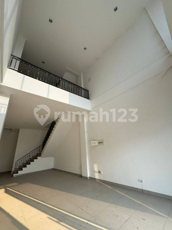 3-Story Commercial Shophouse with High Ceiling