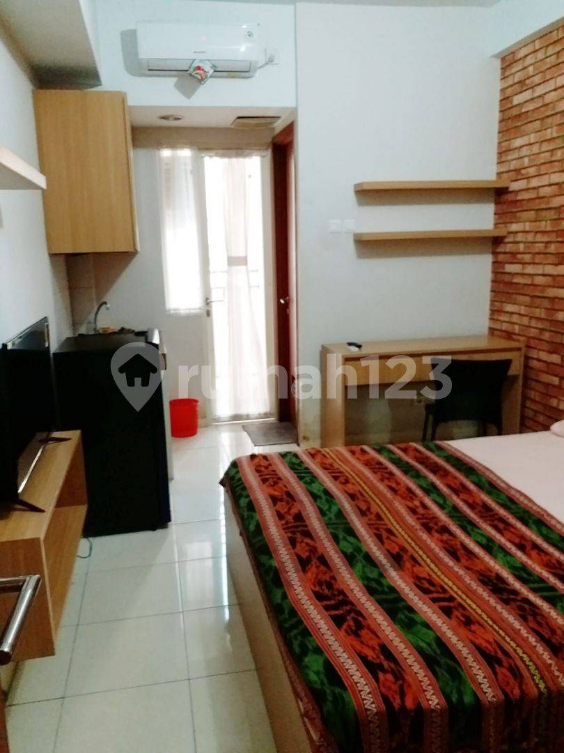 Furnished Studio Apartment with Garden View