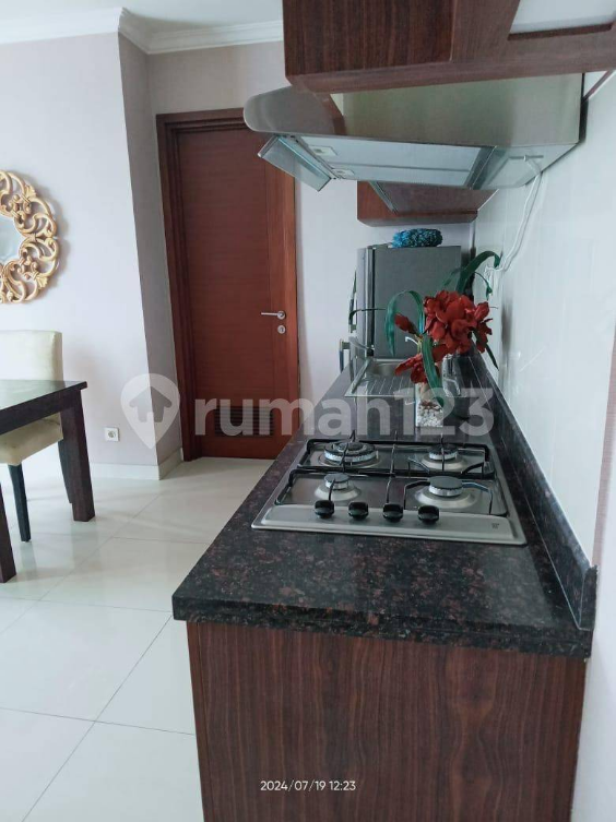 Modern City Apartment with Strategic Business District Location