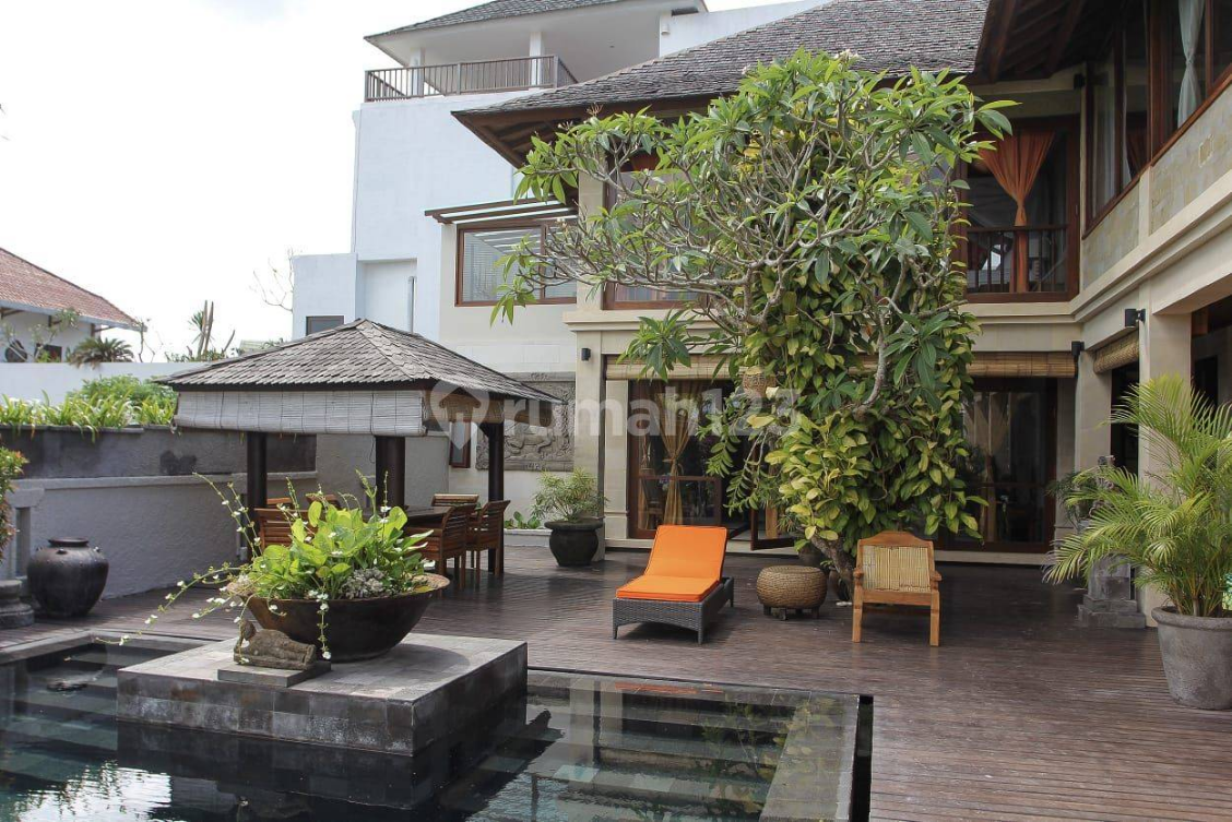 Luxurious 4-Bedroom Villa with Pool in Ungasan