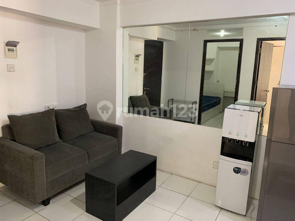 Furnished 2-Bed Apartment Near Tanjung Barat Station
