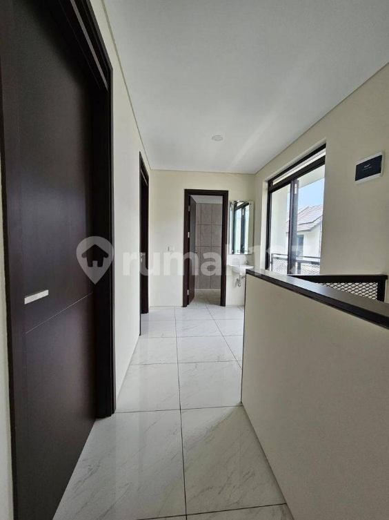 Modern 3-Bedroom House with Smart Home Features