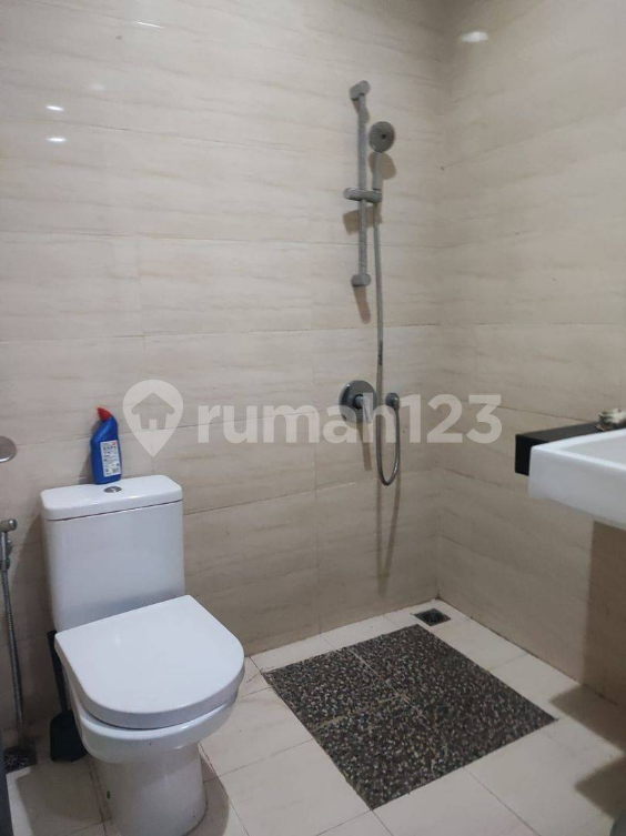 Modern 4+1 Bedroom House for Rent