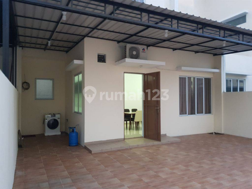 Furnished Two-Story House in Taman Golf Residence
