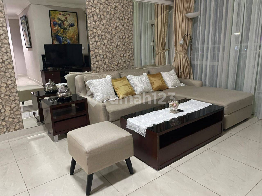 Luxurious 2BR Apartment in Kuningan City CBD