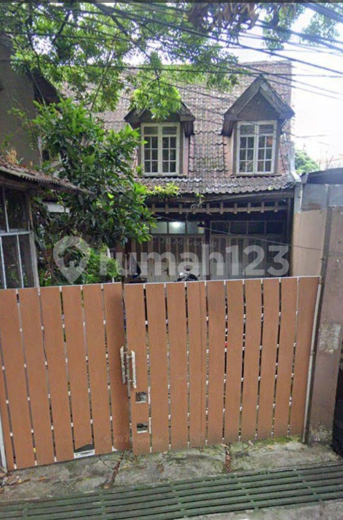 Minimalist House for Rent in Tubagus Ismail, Bandung