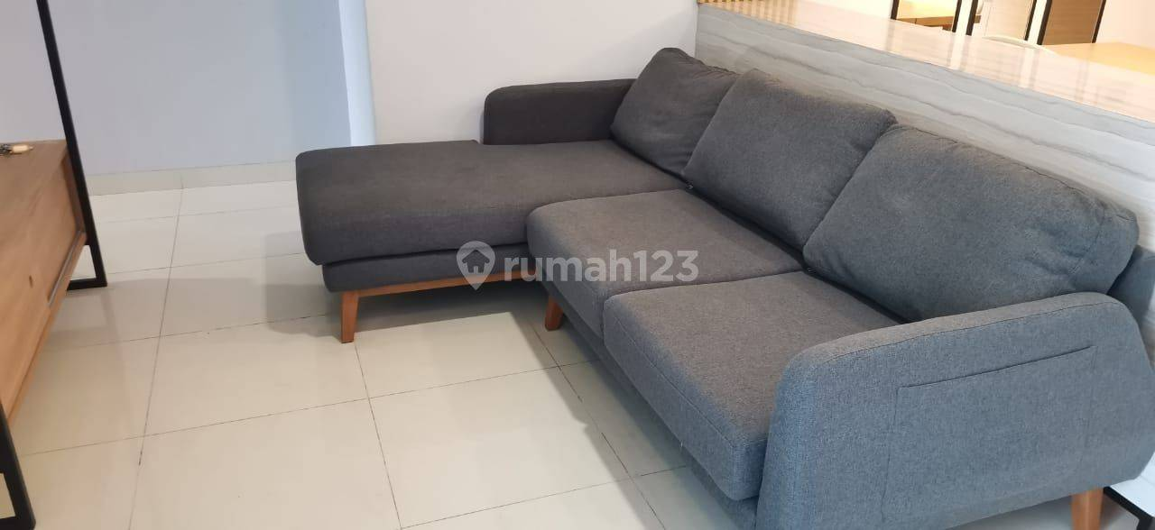 Semi-furnished 2BR Mansion Apartment with Modern Design