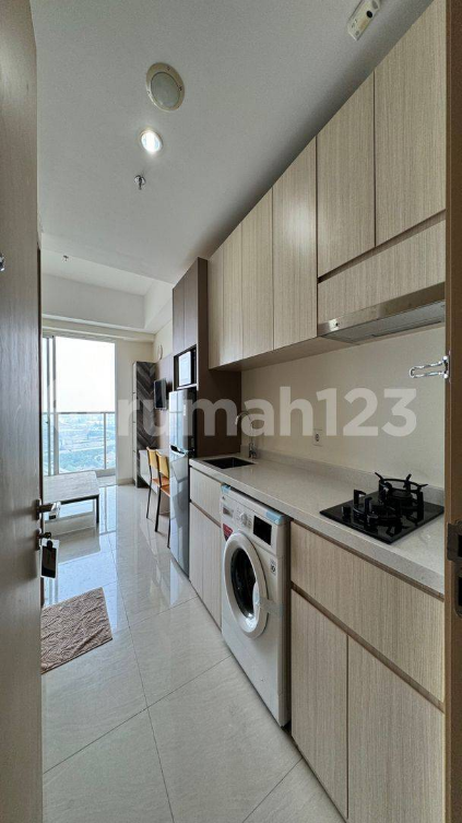 Furnished Studio Apartment with City View