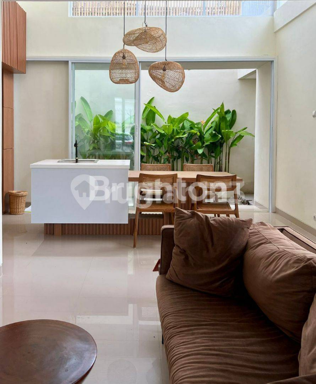 Modern 2-Bedroom Villa with Pool and Rooftop