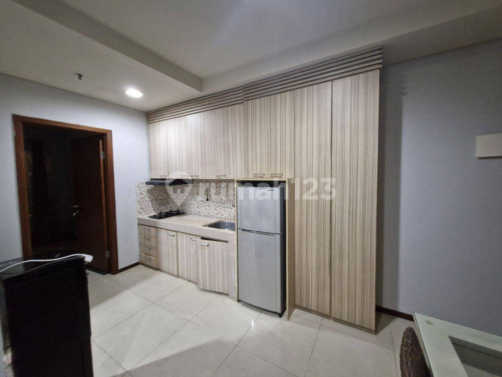 Furnished 1BR Apartment in Central Thamrin Location