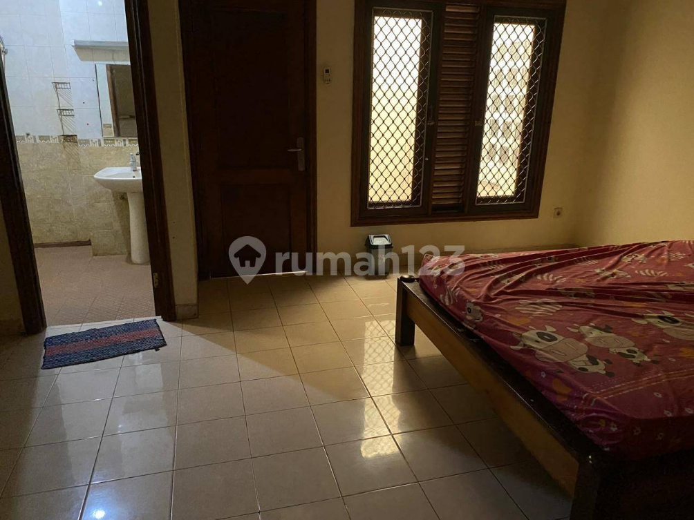 Spacious 3-Bedroom House with Private Gym