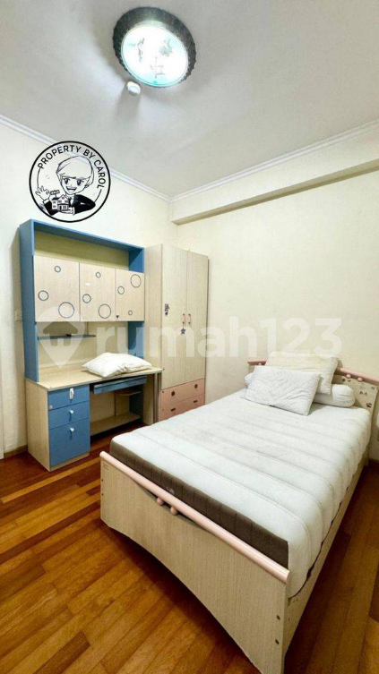 Spacious 142m² Condo with Private Floor Access