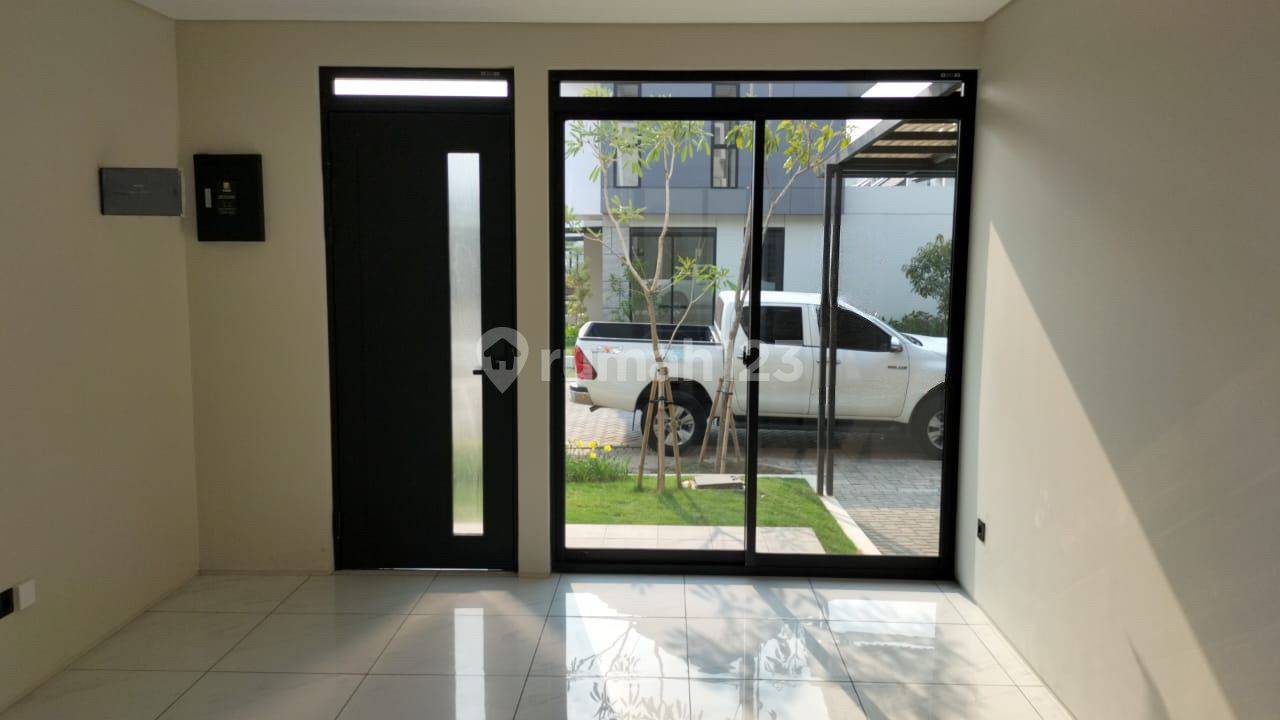 Modern 3-Bedroom House with Garden in Parahyangan