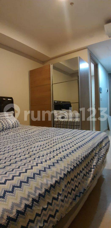 Furnished Studio Apartment at Gold Coast