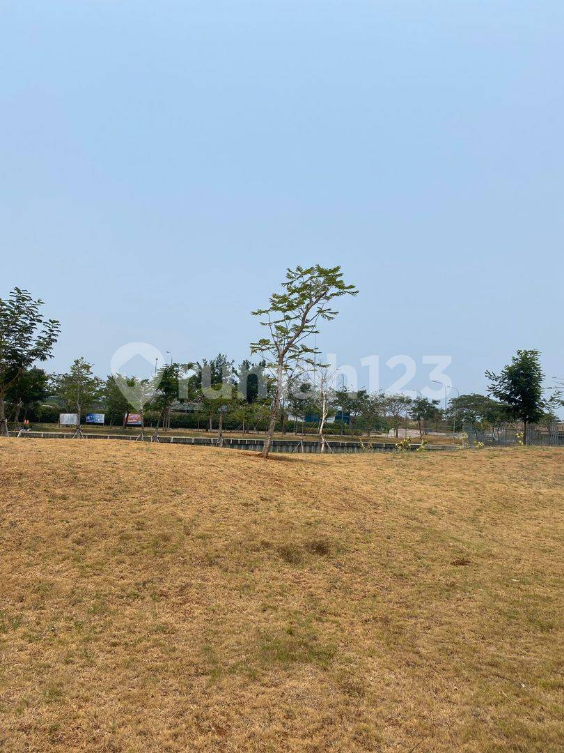 Commercial Land with Lake View for Development