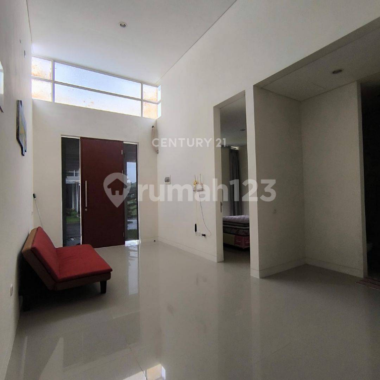 Modern Ready-to-Move House in Strategic Location