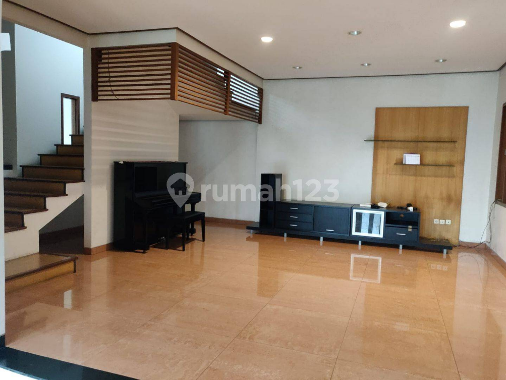 Spacious Two-Story House with Fitness Room