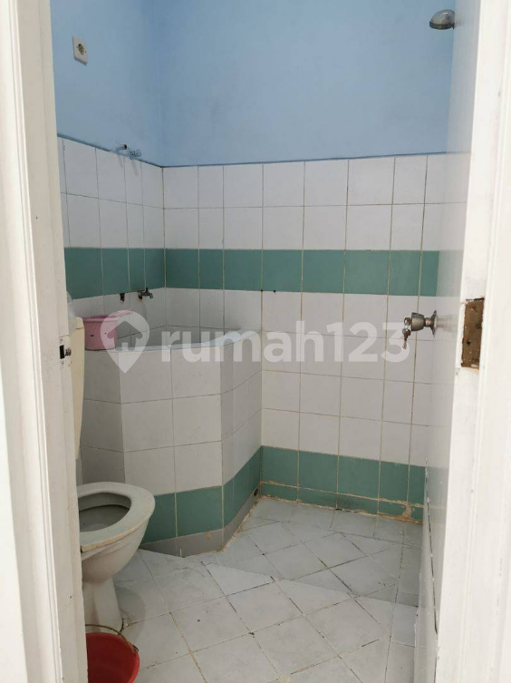 Strategically Located House Near Pakuwon City Mall