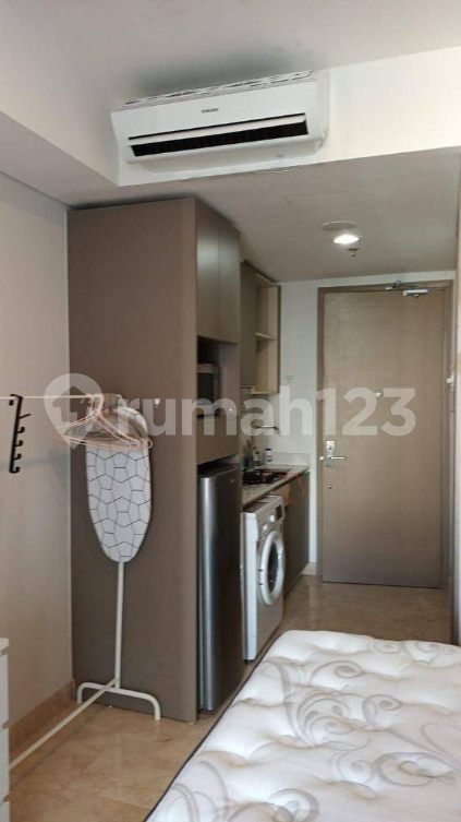 Modern Furnished Studio with City View