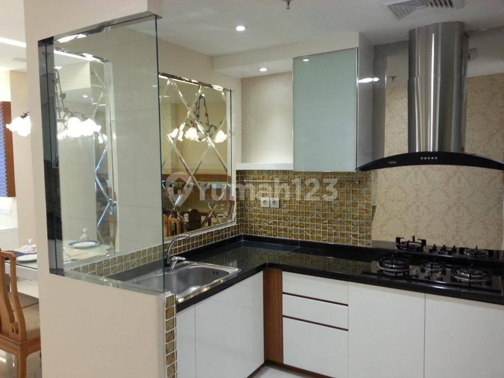 Furnished 2-Bedroom Apartment in Central Park Tower
