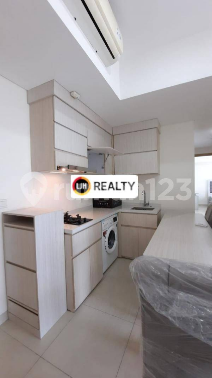 Furnished 3-Bedroom Apartment with City View