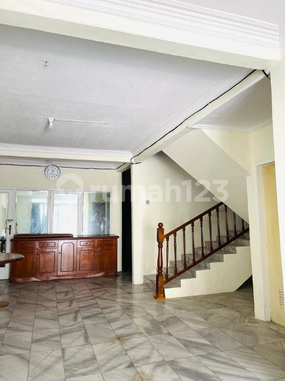 Spacious 3-Bedroom House with Semi-Furnished Interior