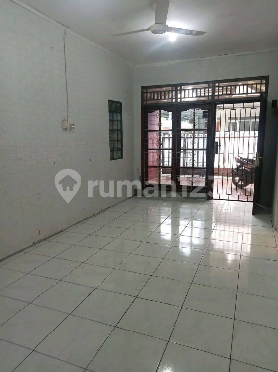 Rumah Disewakan di Tebet Barat