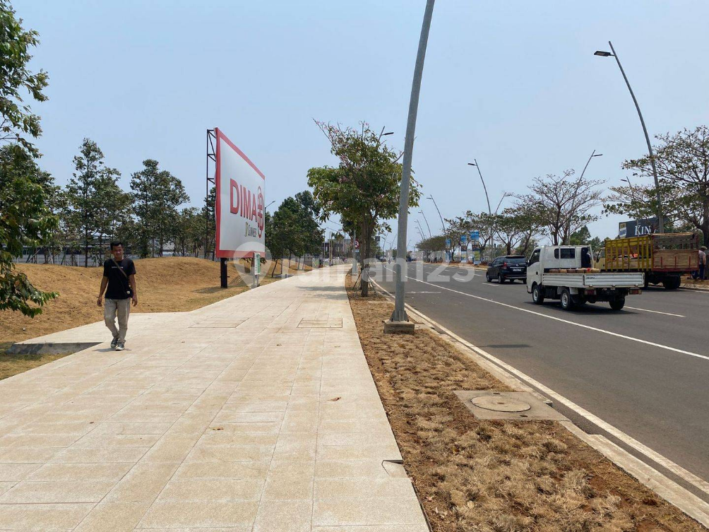 Commercial Land with Lake View for Development
