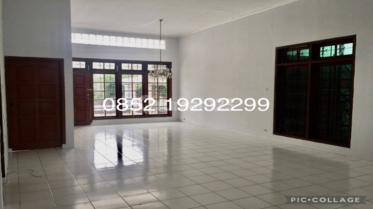 Minimalist House Near Cinere Mall