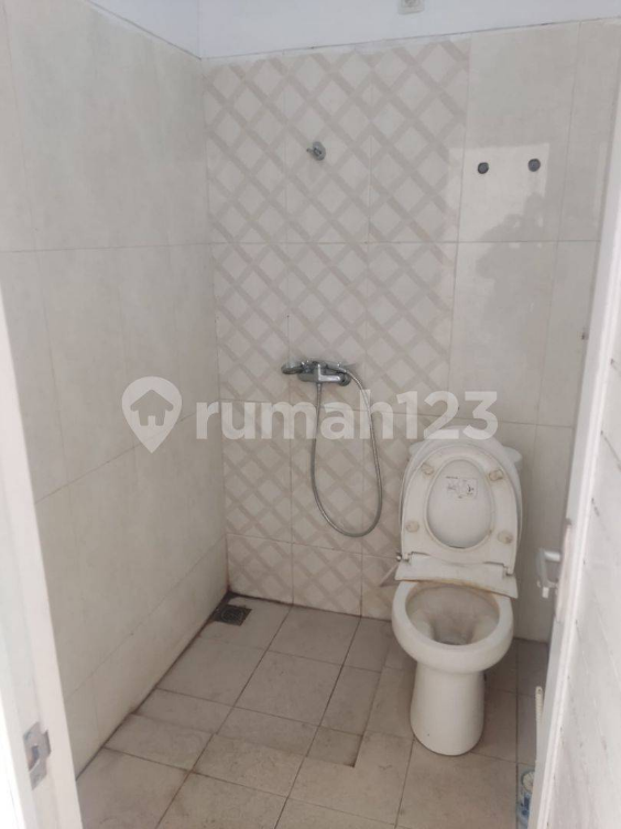 2-Bedroom House with Carport in Taman Holis